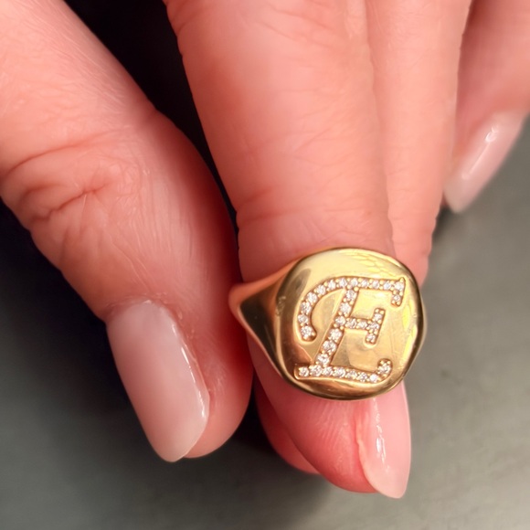 David Yurman Jewelry - David Yurman Initial “E” Pinky Ring - 18K yellow gold & diamond